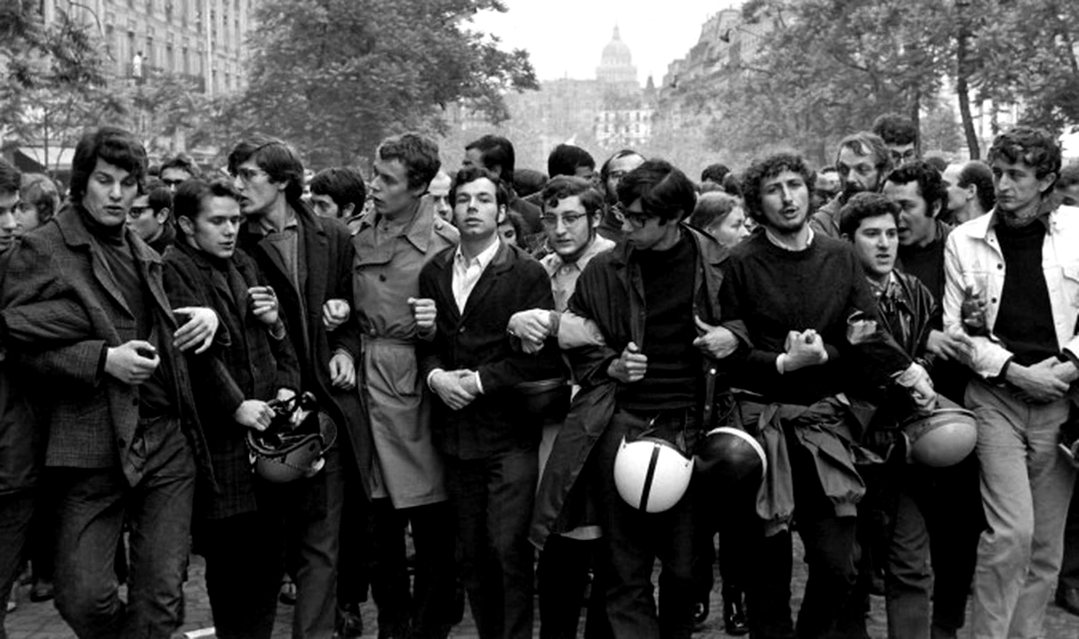 Protestas estudiantiles asociadas al Mayo del 68 en París.